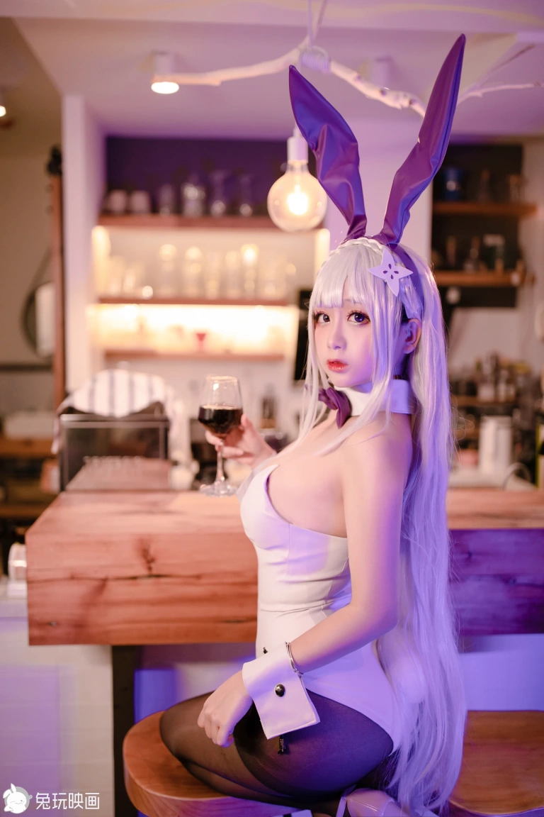 日奈娇(椎名莜)《兔女郎》主题写真：40张全套美图