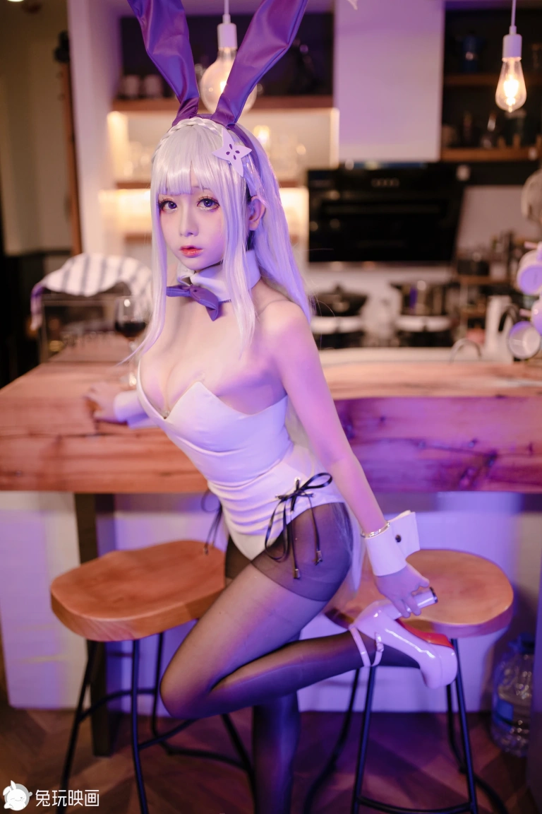 日奈娇(椎名莜)《兔女郎》主题写真：40张全套美图