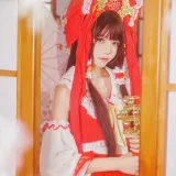 桜桃喵《灵梦 新年快乐》主题写真：45张全套美图