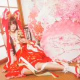 桜桃喵《灵梦 新年快乐》主题写真：45张全套美图