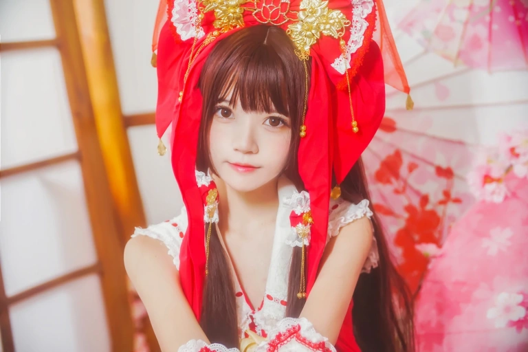桜桃喵《灵梦 新年快乐》主题写真：45张全套美图