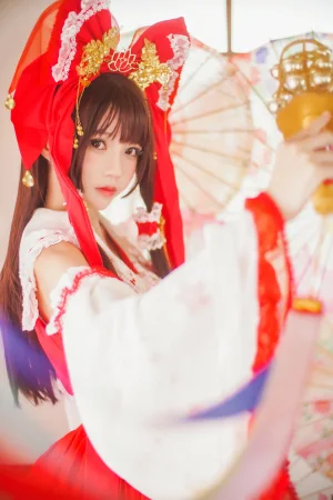 桜桃喵《灵梦 新年快乐》主题写真：45张全套美图