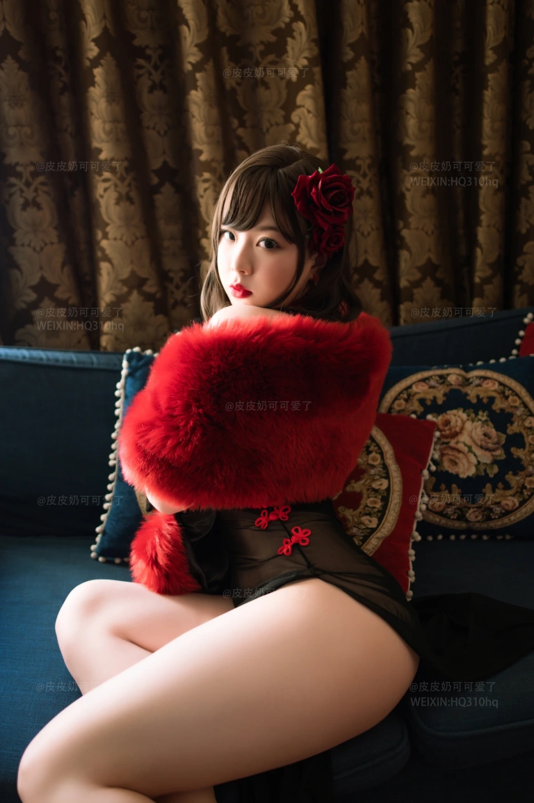 皮皮奶《玫瑰》主题写真：50张全套美图