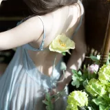 是三不是世《春色》主题写真：50张全套美图