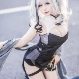 末夜《舰长图 食铁兽场照》主题写真：9张全套美图
