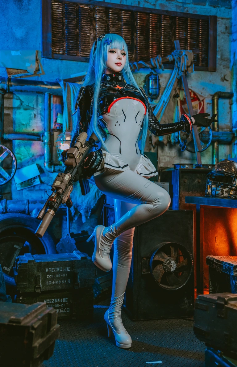 凛子酱《hk416》主题写真：27张全套美图