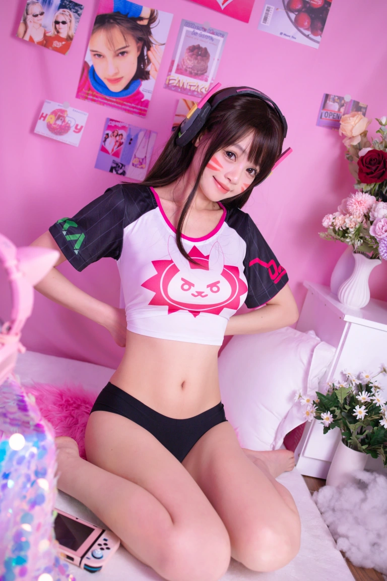星黛鹿鹿《OW DVA》主题写真：39张全套美图
