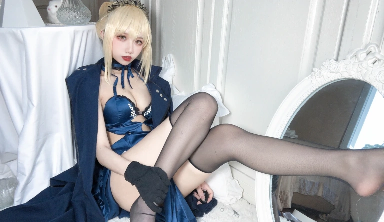 果咩酱《黑呆》主题写真：30张全套美图
