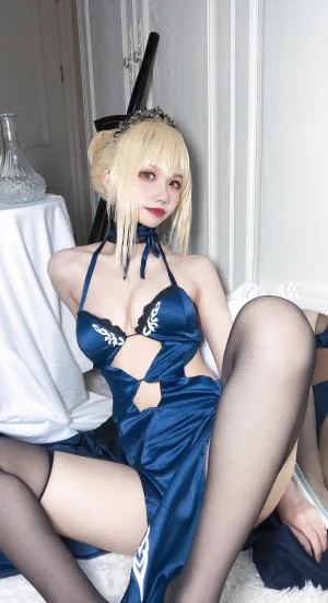 果咩酱《黑呆》主题写真：30张全套美图
