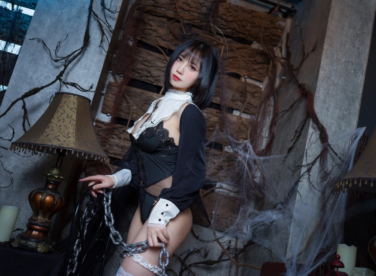 念雪《修女》主题写真：38张全套美图