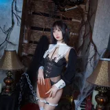 念雪《修女》主题写真：38张全套美图