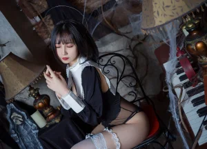念雪《修女》主题写真：38张全套美图