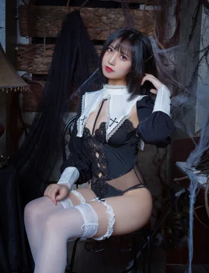 念雪《修女》主题写真：38张全套美图
