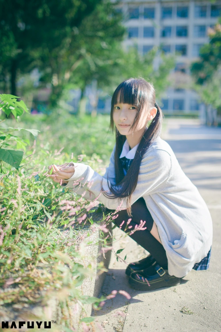 神楽坂真冬《JK系列》主题写真：126张全套美图