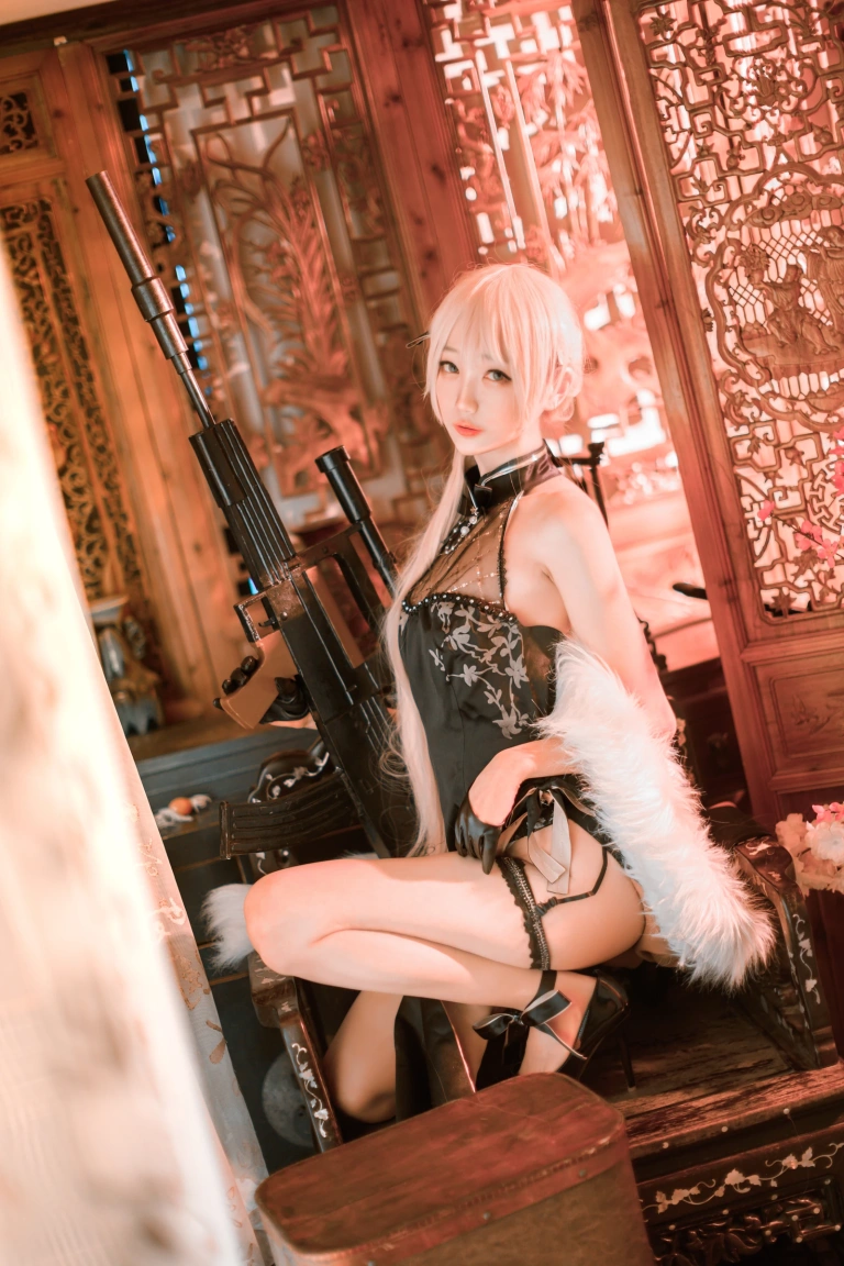 周叽是可爱兔兔《OTs14》主题写真：17张全套美图