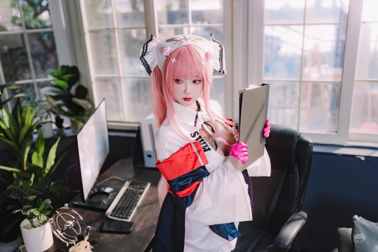 羽生三未《碧蓝航线真爱包》主题写真：100张全套美图