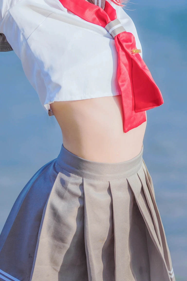桜桃喵《露比》主题写真：12张全套美图