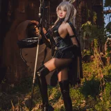 瓜希酱《暴行》主题写真：15张全套美图