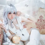 焖焖碳《恶毒兔头》主题写真：15张全套美图