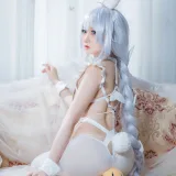 焖焖碳《恶毒兔头》主题写真：15张全套美图