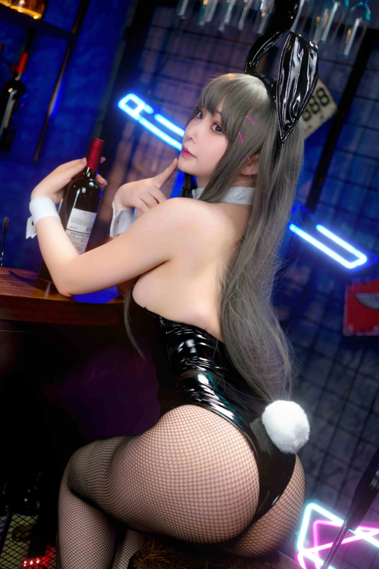 叉子宝宝《樱岛麻衣》主题写真：20张全套美图