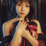 七月喵子《小僵尸》主题写真：22张全套美图