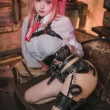 凛子酱《尤尼》主题写真：25张全套美图