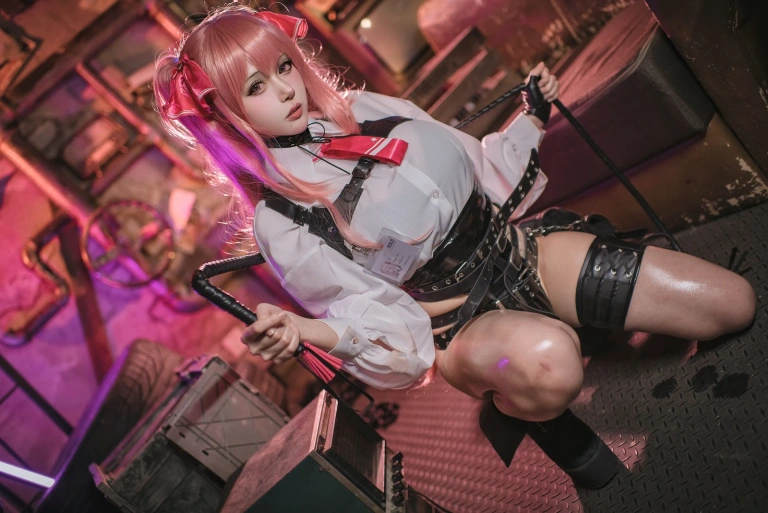 凛子酱《尤尼》主题写真：25张全套美图