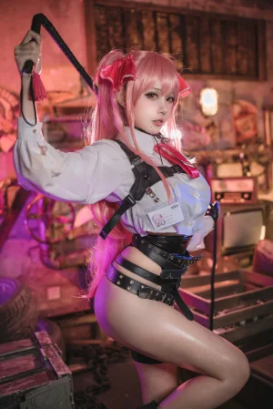 凛子酱《尤尼》主题写真：25张全套美图