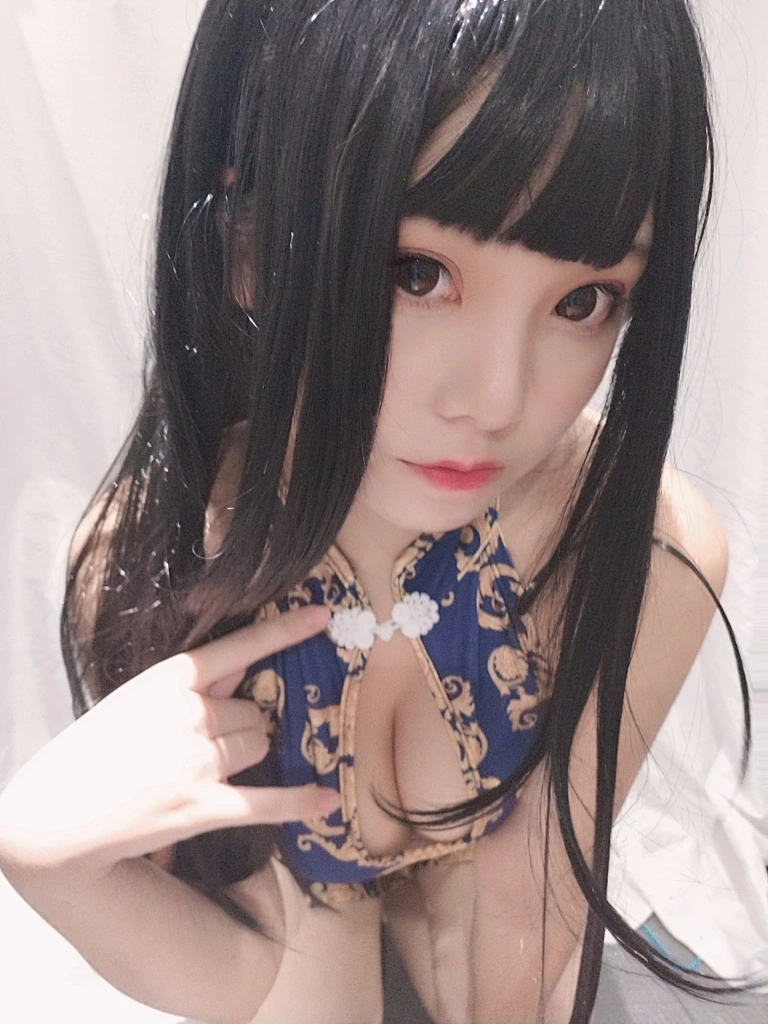 蜜汁猫裘《旗袍姐姐》主题写真：29张全套美图
