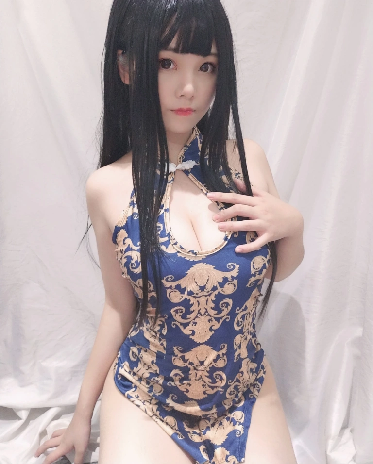 蜜汁猫裘《旗袍姐姐》主题写真：29张全套美图
