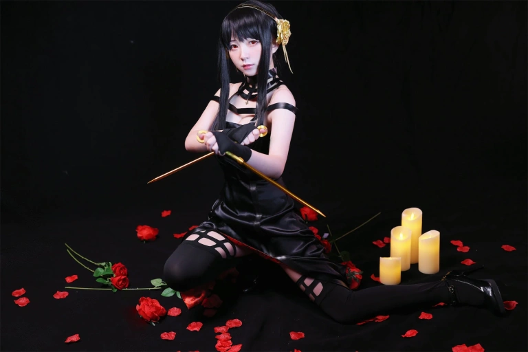 花铃《间谍过家家 约尔太太》主题写真：29张全套美图