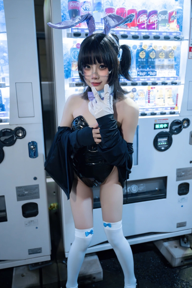 清水凪《东京夜兔贩卖机》主题写真：35张全套美图