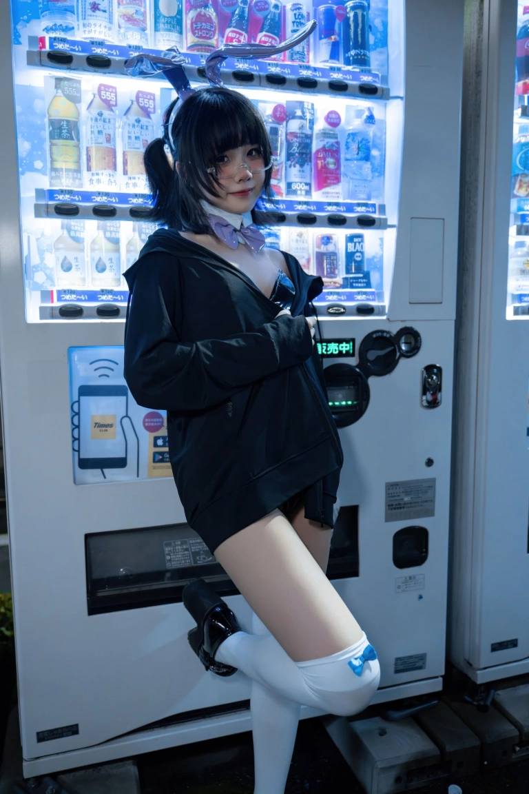 清水凪《东京夜兔贩卖机》主题写真：35张全套美图