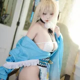 三無人型《蔚蓝档案 飞鸟马时 浴服》主题写真：40张全套美图