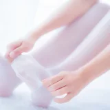 面饼仙儿《吊带睡衣》主题写真：50张全套美图