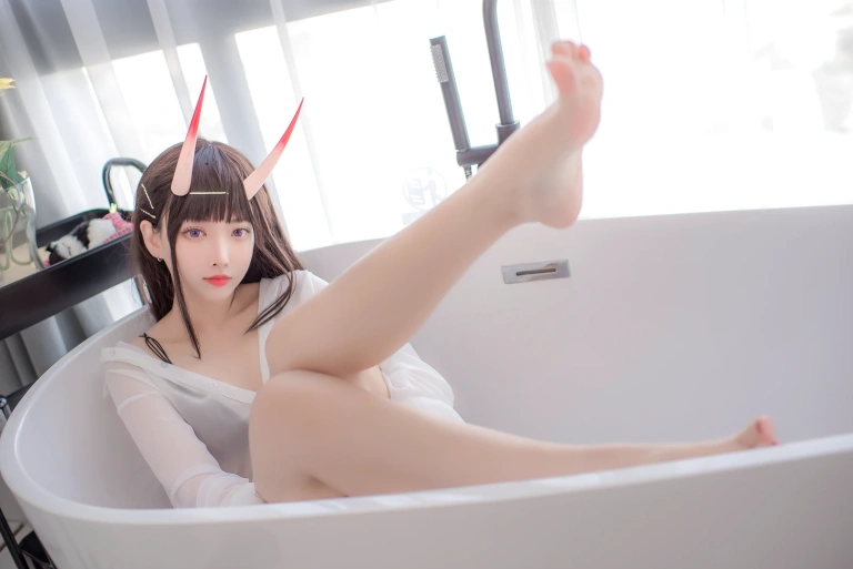 宮本桜《碧蓝航线 能代本典藏版》主题写真：50张全套美图