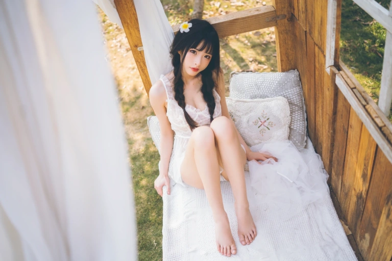 清水由乃《田园蕾丝裙》主题写真：65张全套美图
