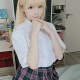星之迟迟《定制 6-22 jk》主题写真：60张全套美图，含3个视频