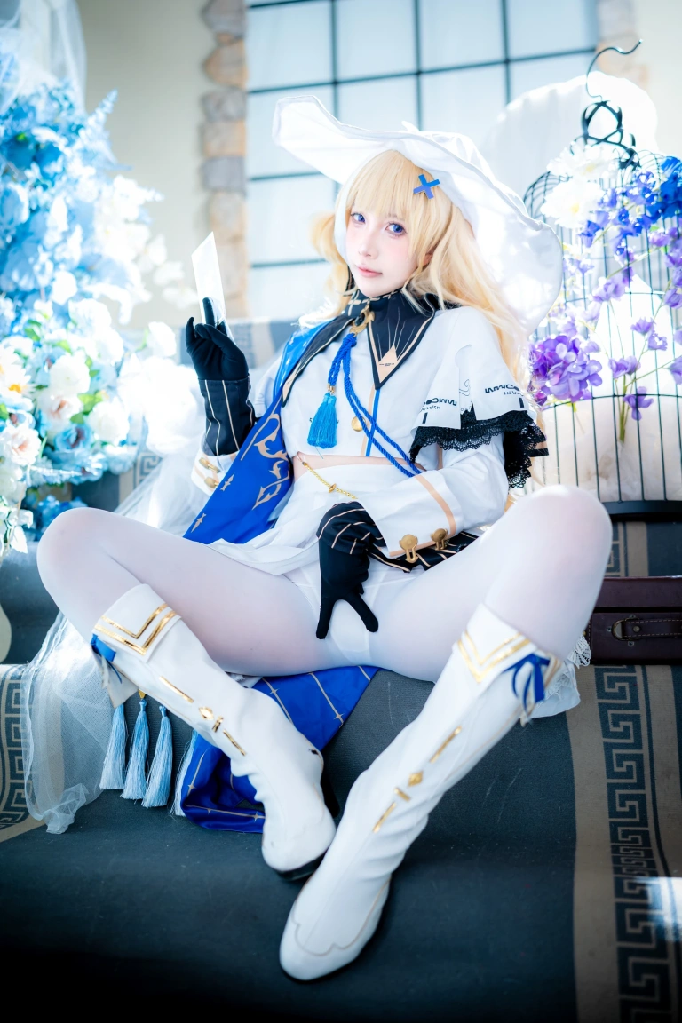 小和甜酒《鸣潮·菲比》主题写真：77张全套美图
