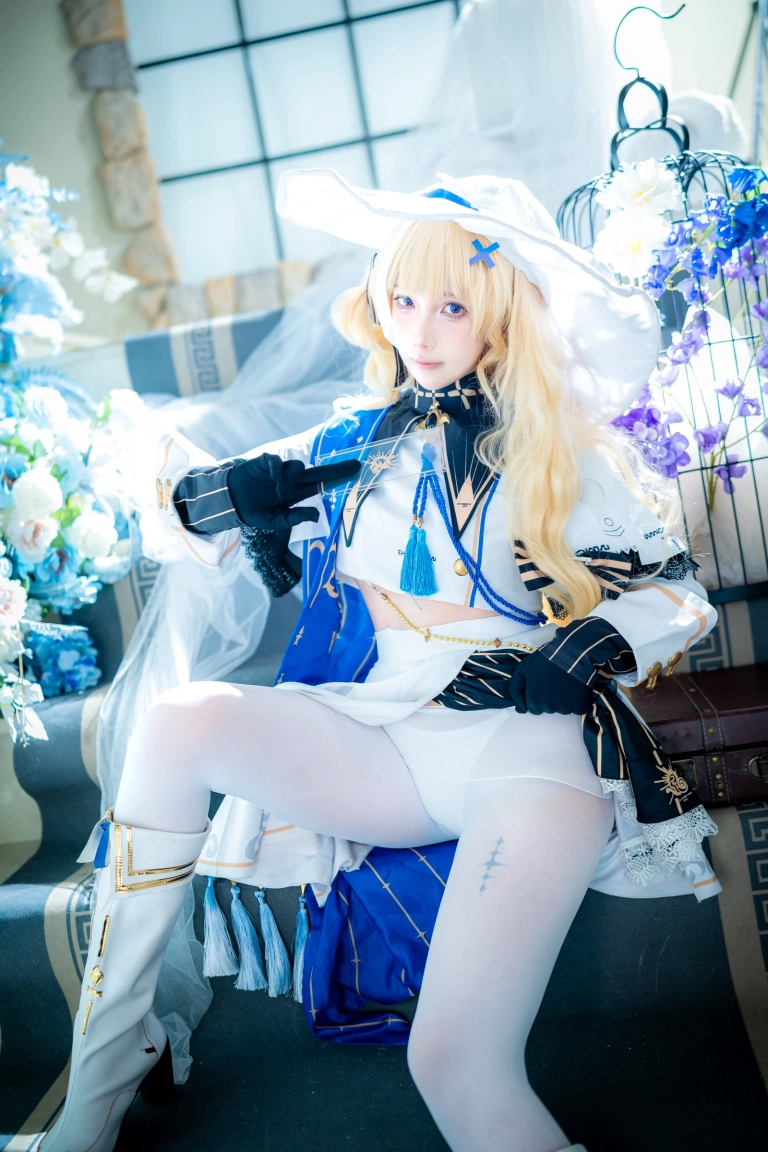 小和甜酒《鸣潮·菲比》主题写真：77张全套美图
