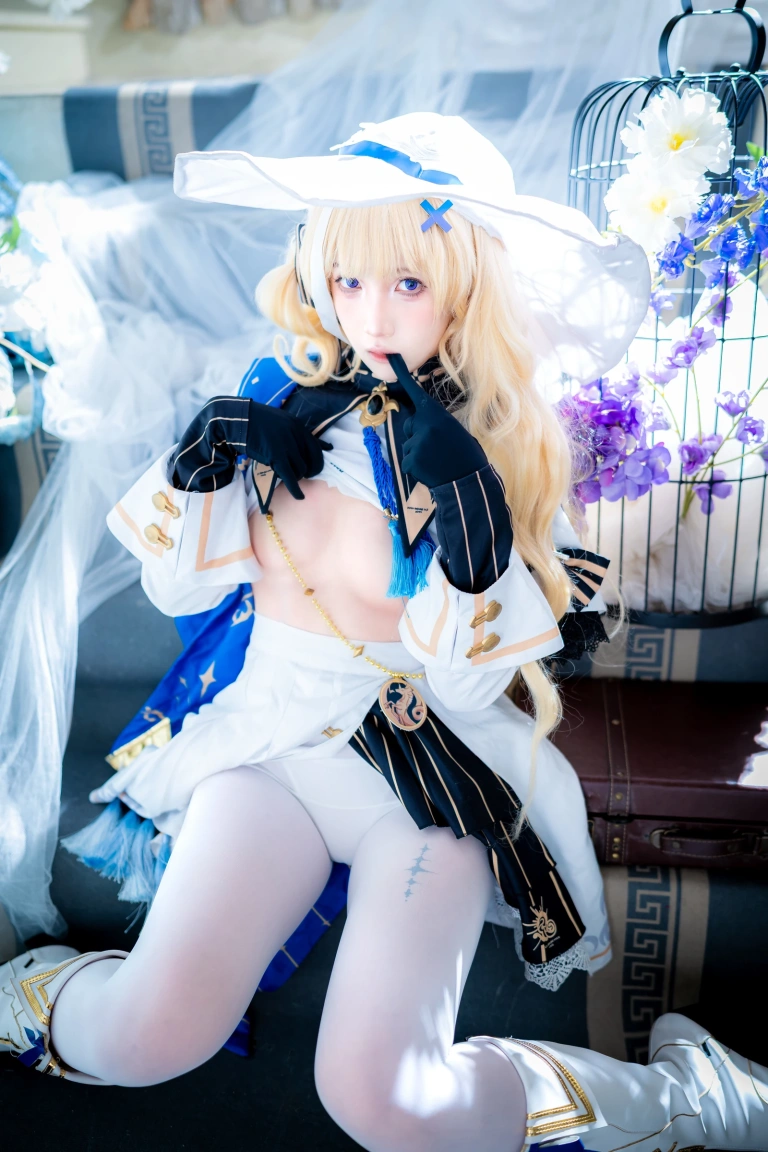 小和甜酒《鸣潮·菲比》主题写真：77张全套美图