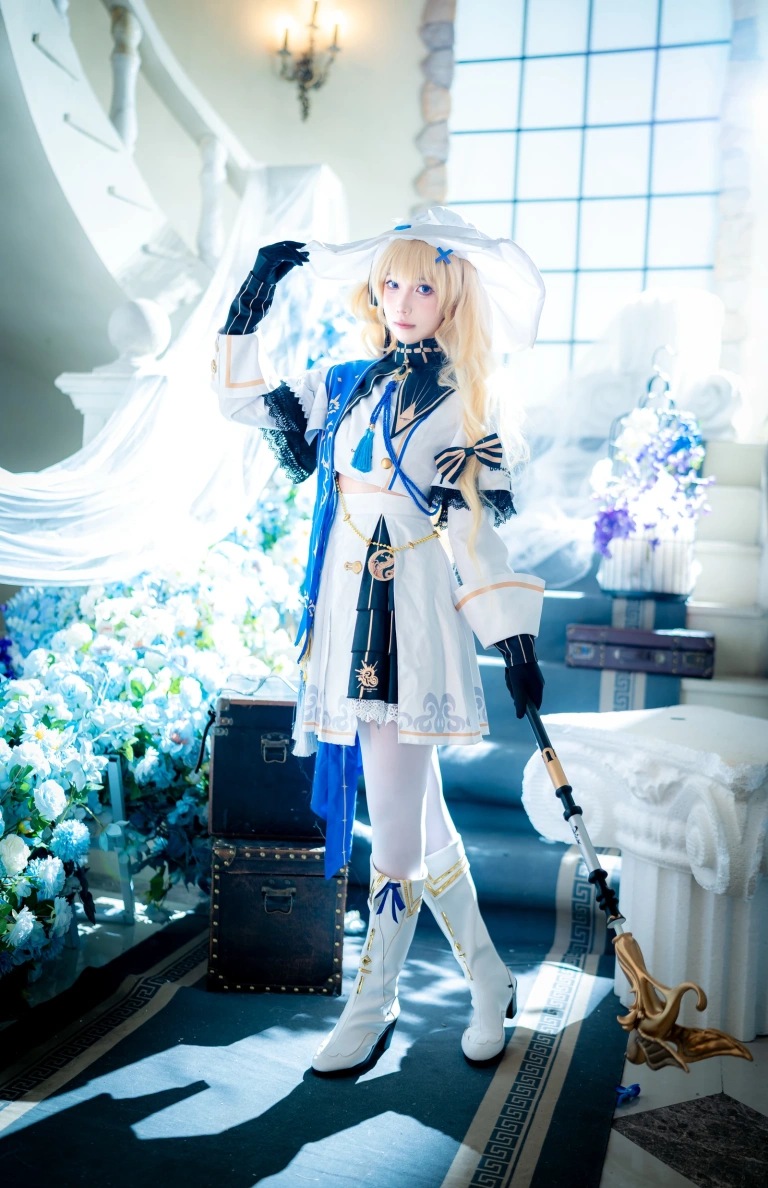 小和甜酒《鸣潮·菲比》主题写真：77张全套美图