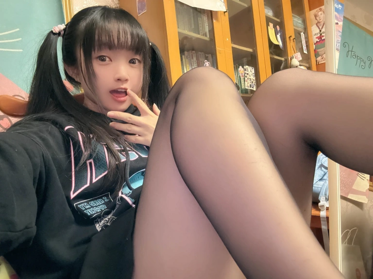 神沢永莉《别看大姐姐啦》主题写真：78张全套美图，含1个视频