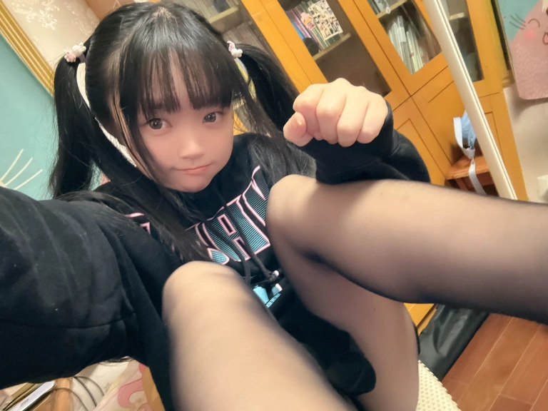 神沢永莉《别看大姐姐啦》主题写真：78张全套美图，含1个视频