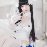 末夜《95式婚纱》主题写真：34张全套美图