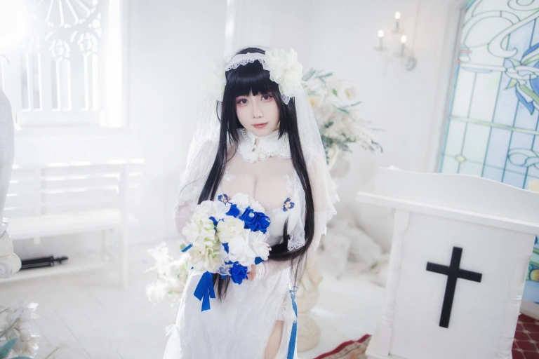 末夜《95式婚纱》主题写真：34张全套美图