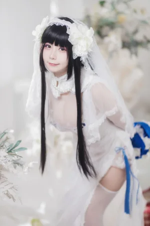 末夜《95式婚纱》主题写真：34张全套美图