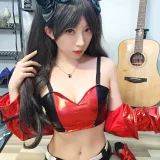 小女巫露娜《远坂凛cos》主题写真：30张全套美图
