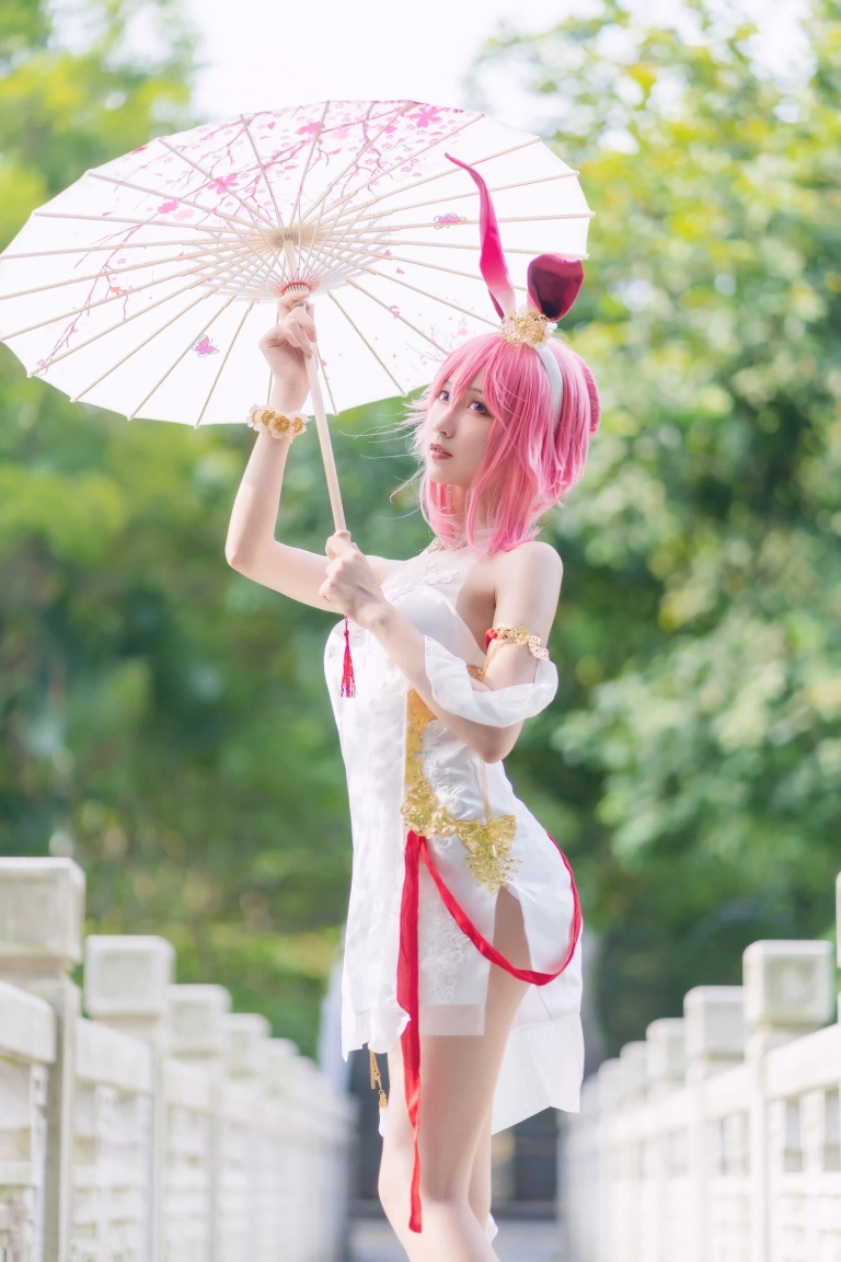 木棉棉《八重樱cos》主题写真：31张全套美图